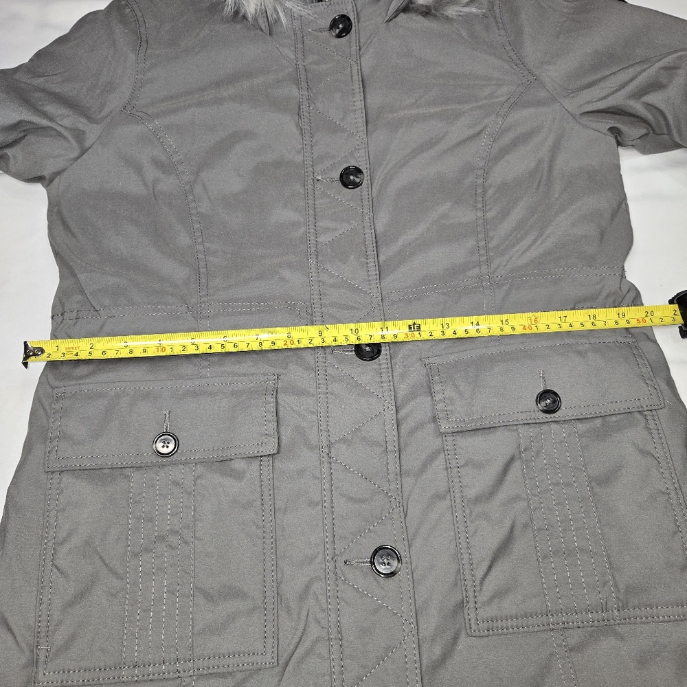Hollister Women's Gray Jacket/ Parka with Faux Fur Hood Size Large *LIKE NEW* - Picture 10 of 12